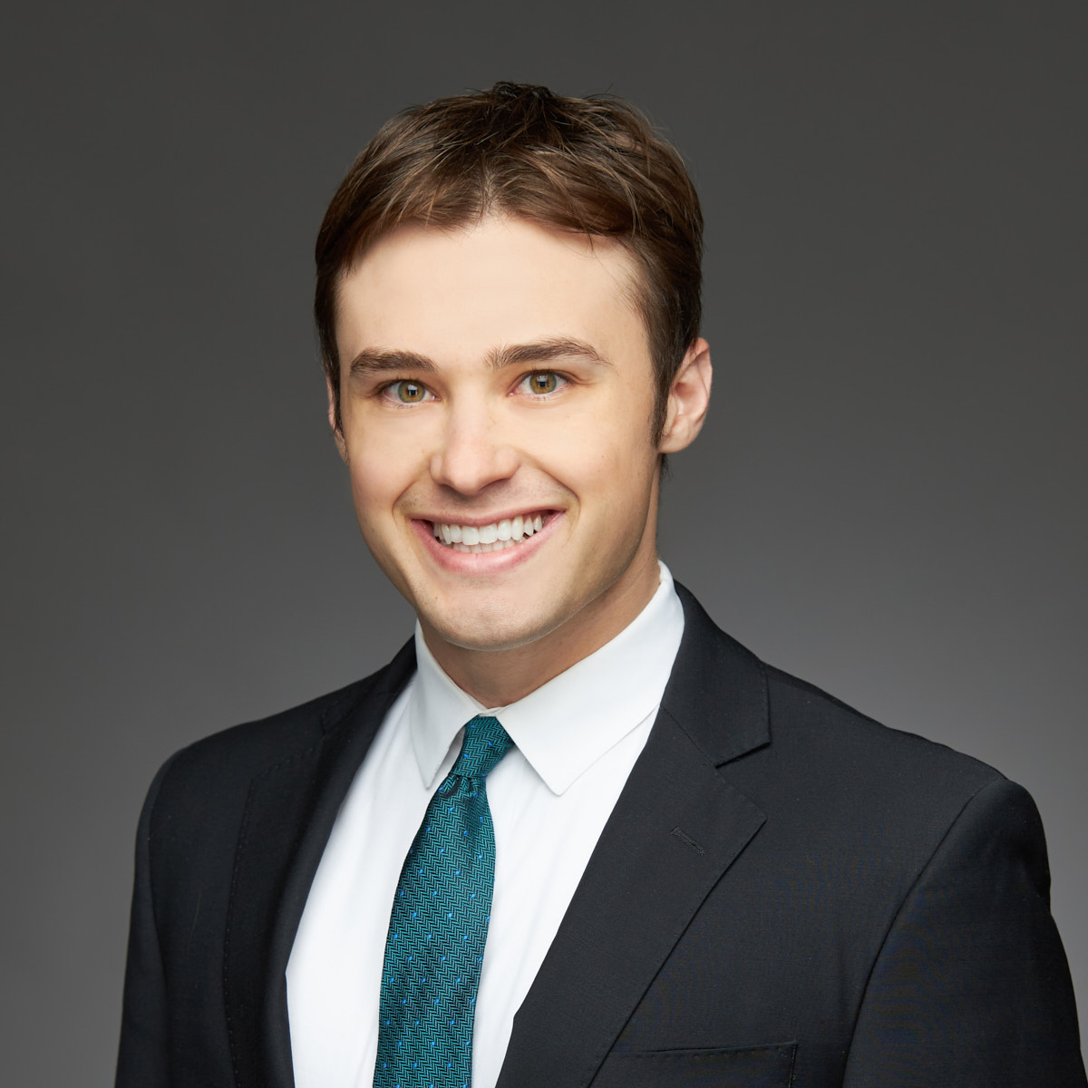 Hubbs-Josh-210915-25792-fave-final-linkedin close up